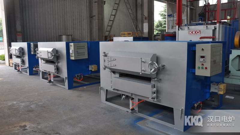 Box-type Gong Forging Furnace