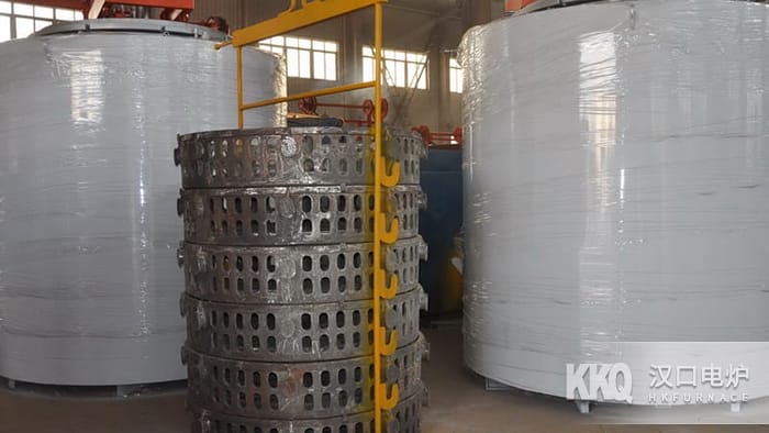 Carburizing Furnace Special material bin