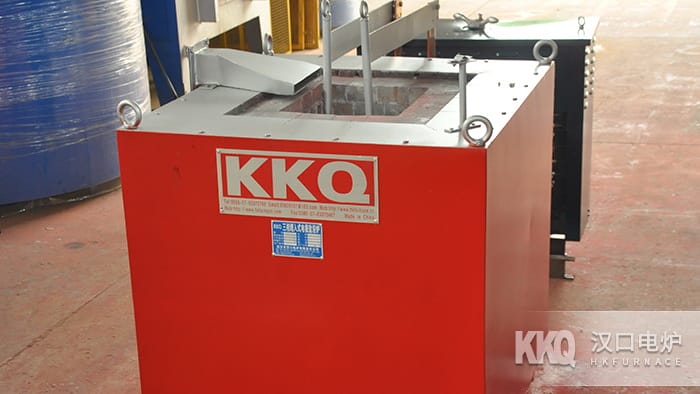 Salt Bath Furnace Inner liner is corrosion-resistant